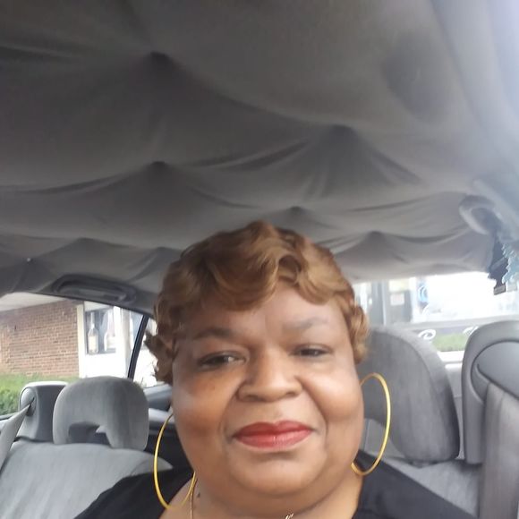 Profile Picture of Shirley Holmes (@brokenbaugh) on Poshmark