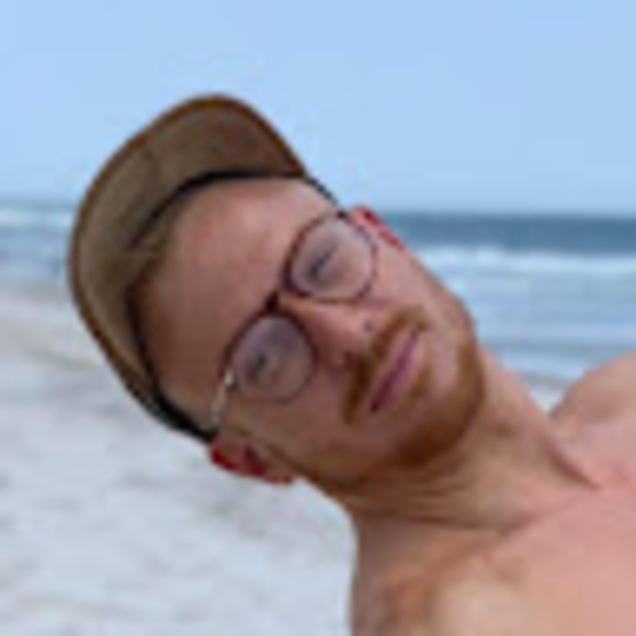 Profile Picture of Matthew Merrill (@matterial) on Poshmark