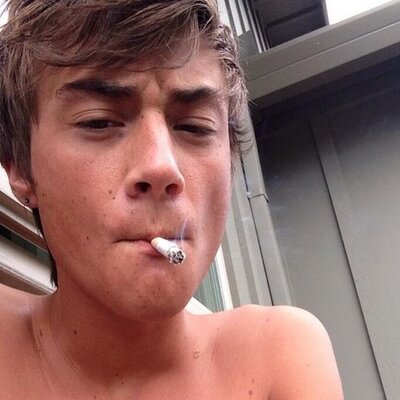 Profile Picture of Cody Christman (@DepressingFake) on Twitter