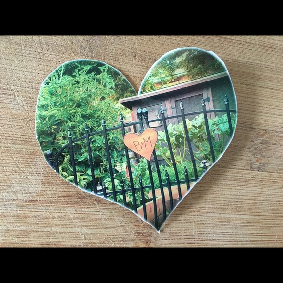 Profile Picture of Melissa Landis (@ourlandisyours) on Poshmark