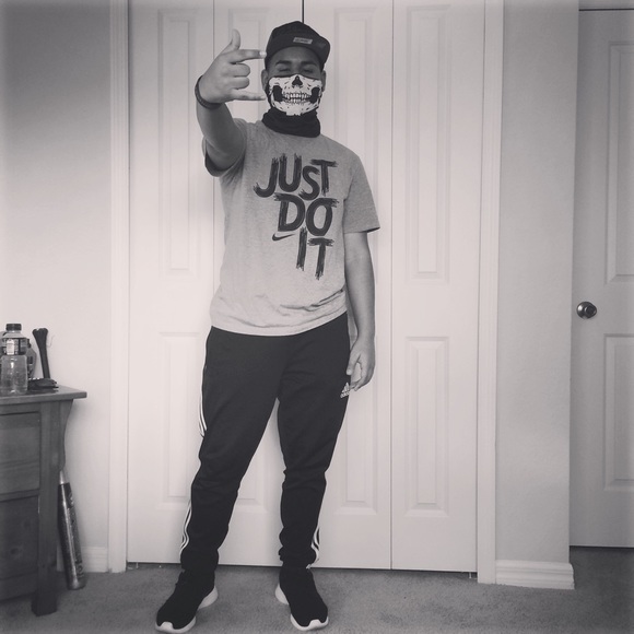 Profile Picture of Kevin Marrero (@kevin_marrero23) on Poshmark