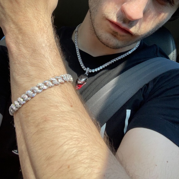 Profile Picture of Brady Rees (@bradydrip20) on Poshmark