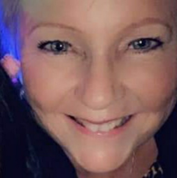 Profile Picture of Connie Vincent (@njoylifedaily) on Poshmark
