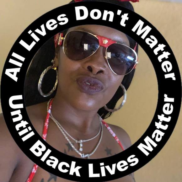 Ranarda Sumpter - Poshmark Profile Picture of Ranarda Sumpter (@ranarda) on Poshmark