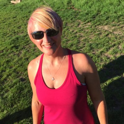 Profile Picture of Lisa (@PeakeCondition) on Twitter