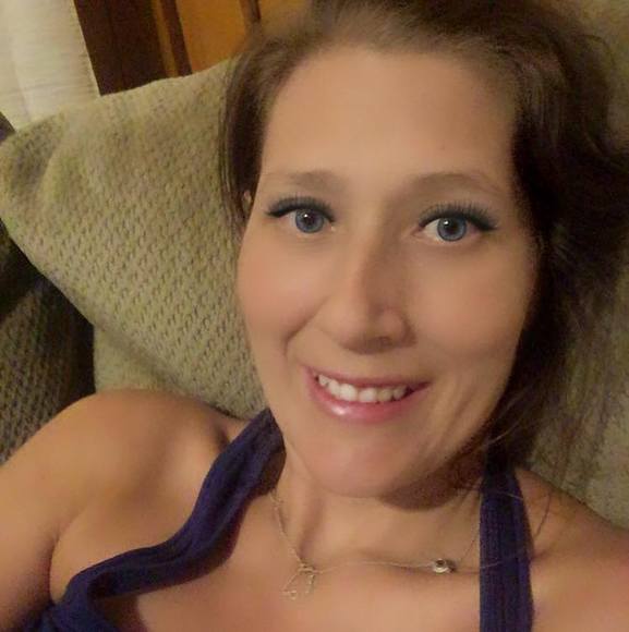 Profile Picture of Ladonna Jackson (@packandladonna) on Poshmark