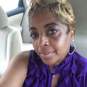 Profile Picture of Martina Robertson (@bluebistro) on Pinterest