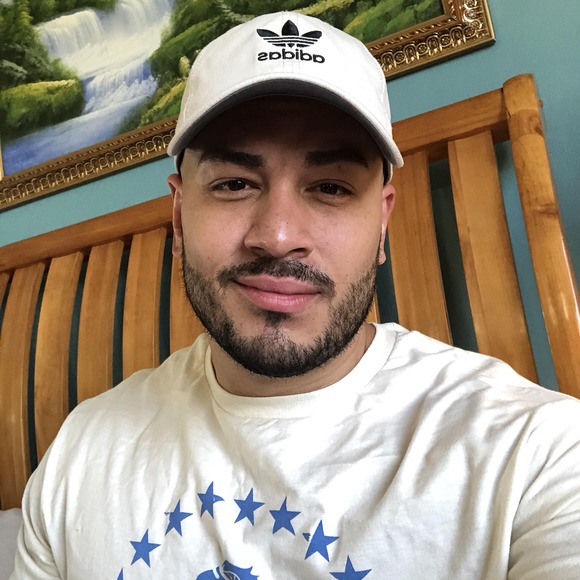 Profile Picture of Eric Matthew (@eric_matthew) on Poshmark