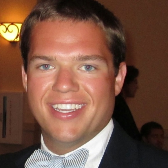 Profile Picture of Andrew Dunkin (@pilotman17) on Poshmark