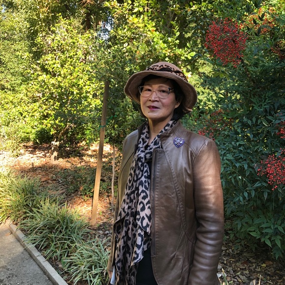 Profile Picture of Paulina Pitman (@kemapcp) on Poshmark