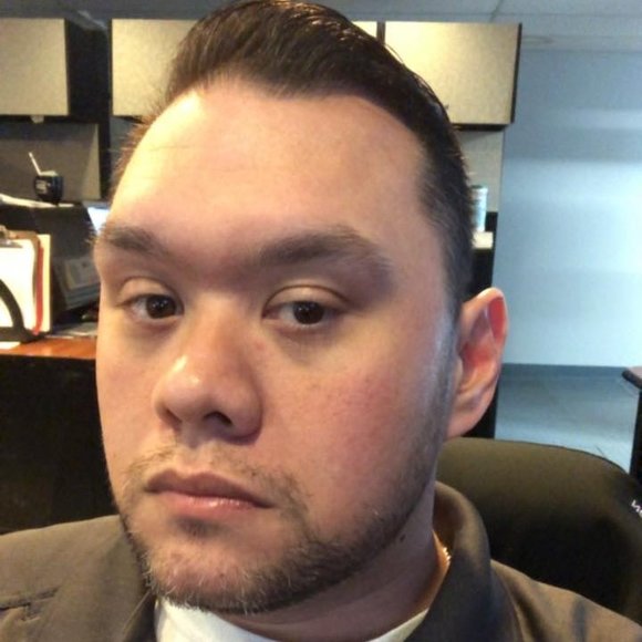 Profile Picture of Matty Leung (@mattyleung) on Poshmark