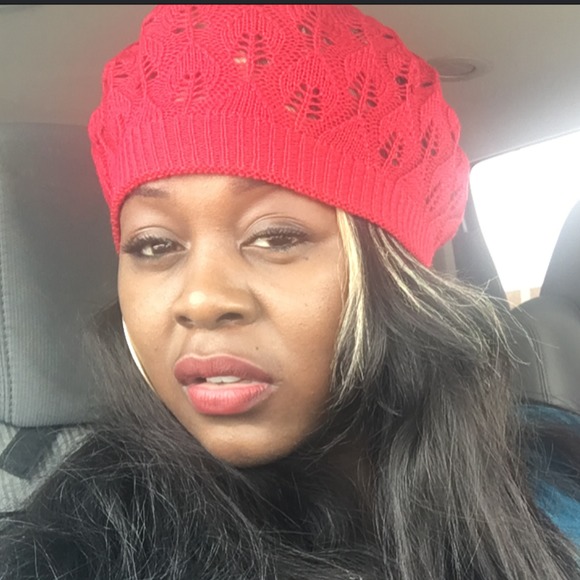 Profile Picture of Stanisha Patterson (@patt9614) on Poshmark