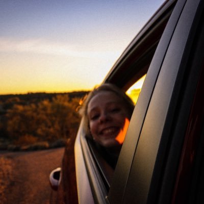 Profile Picture of Julia Gaffney (@JuliaKGaffney) on Twitter