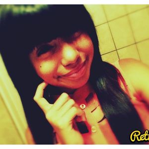 Leila Angulo - Myspace Profile Picture of Leila Angulo (@leila.castro.505) on Myspace