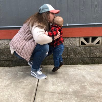 Profile Picture of Laceycarson (@Laceycarson8) on Twitter