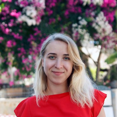 Profile Picture of Nancy Young (@nancy_its_me) on Twitter