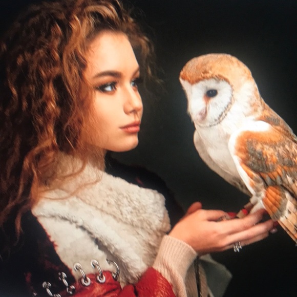 Profile Picture of Iris Beck (@irisbeckobrhbzw) on Poshmark