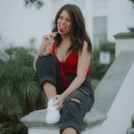 Profile Picture of 𝑉𝑖𝑜𝑙𝑒𝑡 𝐾𝑒𝑙𝑙𝑦 (@violet.kelly_) on Instagram