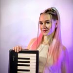 Profile Picture of Marina Maxwell 🎹 Piano covers and tutorials (@marina__maxwell) on Instagram