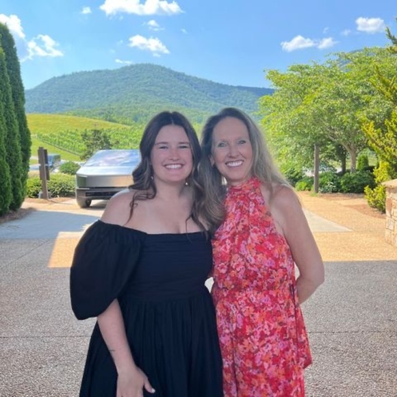 Profile Picture of Katrina Algard (@katalgard) on Poshmark