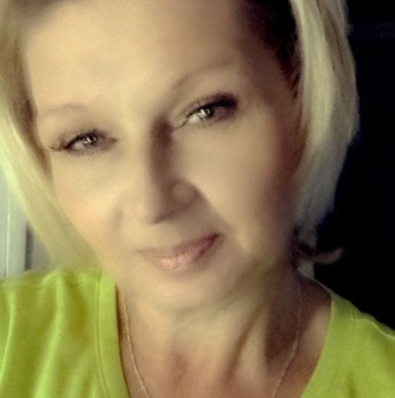 Profile Picture of Kellie Nix (@kellie_nix) on Poshmark