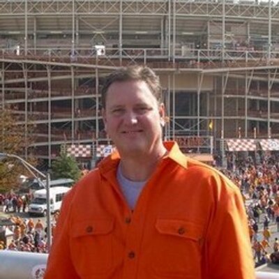 Profile Picture of Jess Gibbons (@jezzbog) on Twitter