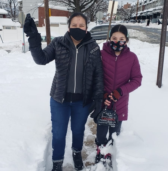 Profile Picture of Vicky Vicky (@vickyvicky616) on Poshmark