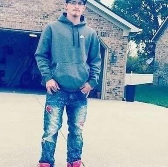 Profile Picture of Jacob Laird (@jacoblaird07) on Poshmark