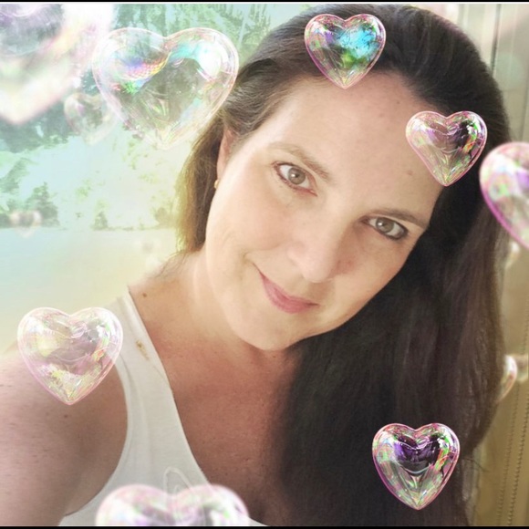 Profile Picture of Lisa Aulicino (@lisakrell) on Poshmark