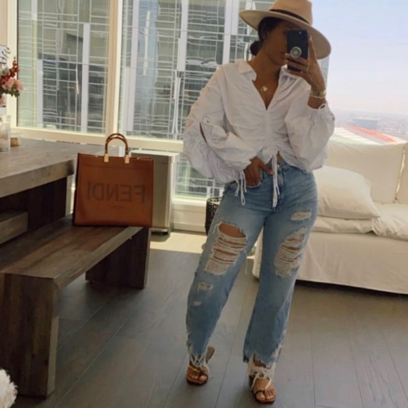 Profile Picture of Celinee Cooper (@sarahcooper866) on Poshmark