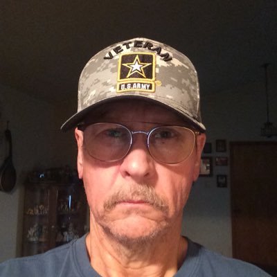 Profile Picture of Curtis Tackett (@Curts49ers) on Twitter