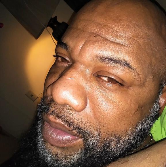 Profile Picture of Robert peirre Bonner (@rbonner542) on Poshmark