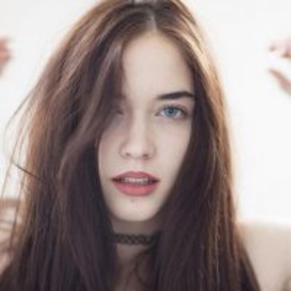 Profile Picture of Danielle Musick (@irenenagel7621) on Poshmark