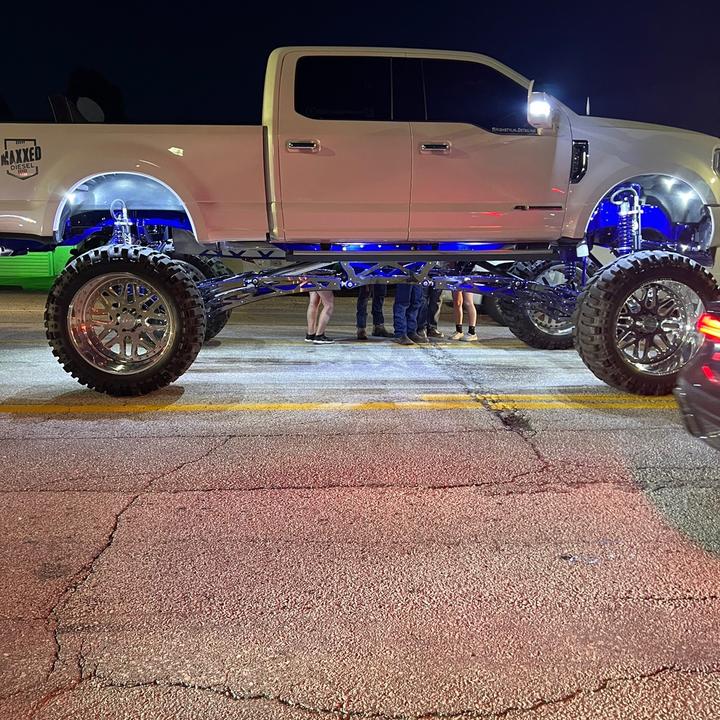 Profile Picture of Thomas Peterson (@thomaspeterson6) on Tiktok