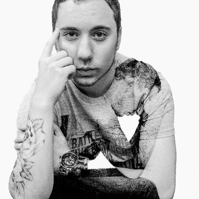 Profile Picture of Nicholas May (@MusicbyMay) on Twitter