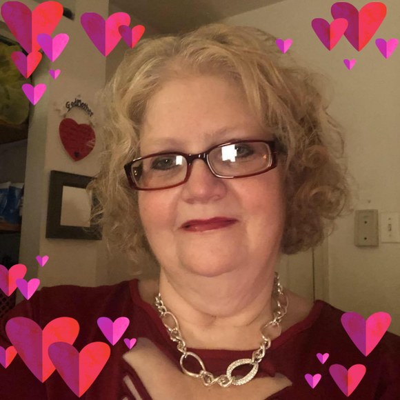 Profile Picture of Donna Keen (@donnakeen) on Poshmark