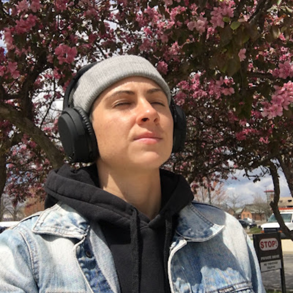 Profile Picture of Ellen Mcdevitt-stredney (@ellenmcstred) on Poshmark