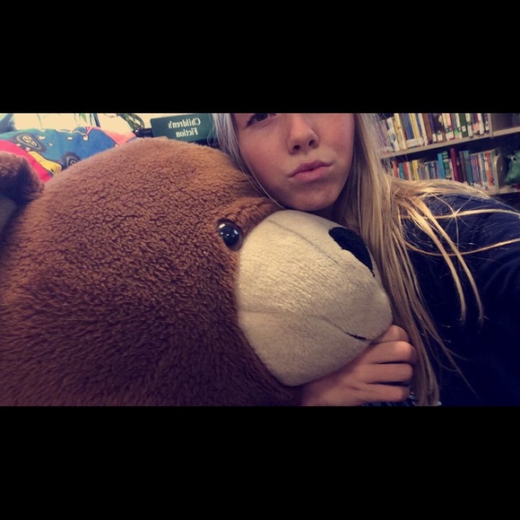 Profile Picture of Katelynn Miller (@katybug02) on Poshmark