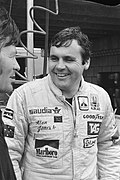 Profile Picture of Alan Jones (racing driver)on Wikipedia