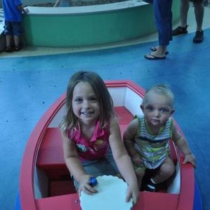 Profile Picture of Nichole Hebert (@nicholelikesben) on Myspace