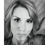 Profile Picture of Mandi Jacobsen (@the_beauty_wonder) on Instagram