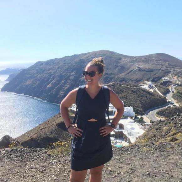 Profile Picture of Julia Crouse (@julia_crouse) on Poshmark