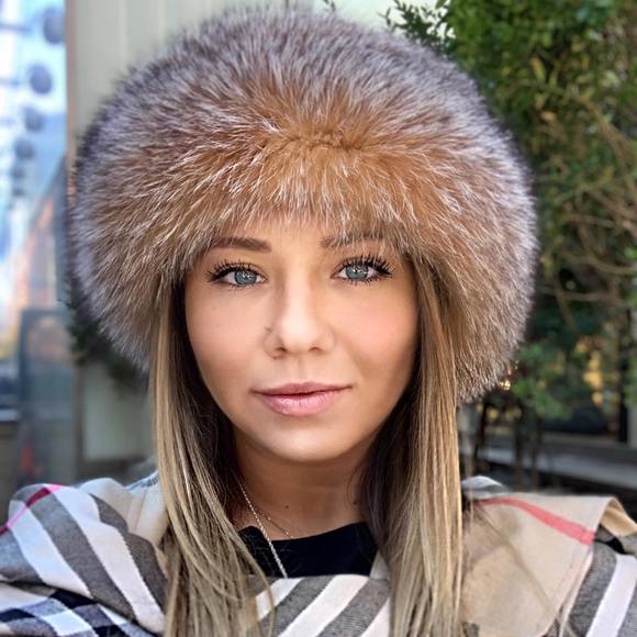 Jennifer Mikityuk - Poshmark Profile Picture of Jennifer Mikityuk (@jmikityuk9614) on Poshmark