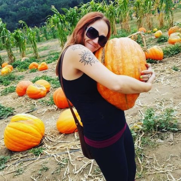 Profile Picture of Denise Donohue (@denise_donohue) on Poshmark