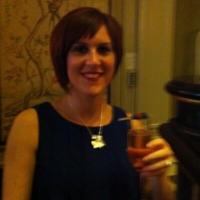 Profile Picture of Carrie Cox (@cox_carrie) on Twitter