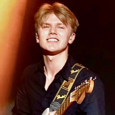 Profile Picture of Lu (@serioustogeorge) on Twitter