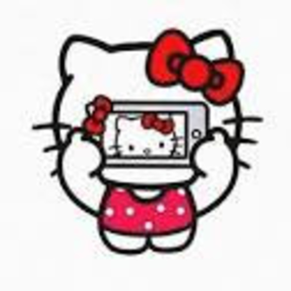 Profile Picture of Bella Ayala (@stu42027169) on Poshmark