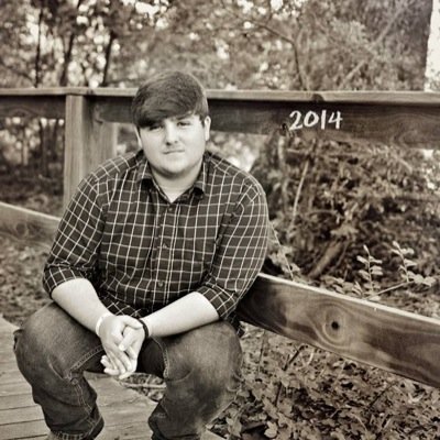 Profile Picture of Aaron Cooley (@aaronboy_10) on Twitter