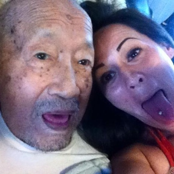 Profile Picture of Kristen Naito (@naitokristen) on Poshmark