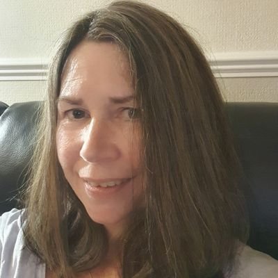 Profile Picture of Cheryl Lewis (@miladycheryl) on Twitter